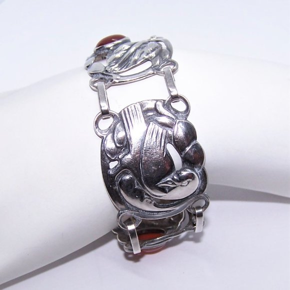 Danecraft Felch & Co Sterling Silver and Carnelian Link Bracelet - Doves - Picture 4 of 9